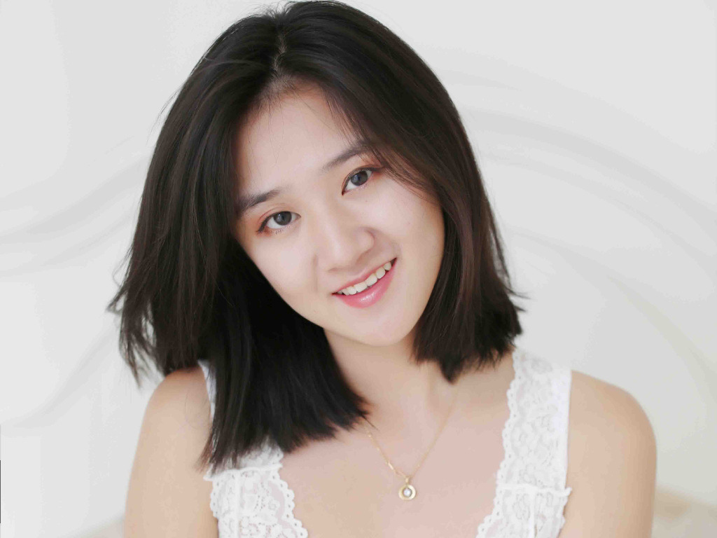 大尺度图:18岁少女处女膜的真人照片