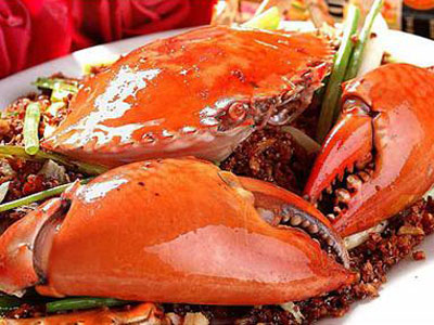 吃螃蟹也会过敏 海鲜过敏症状不容小视