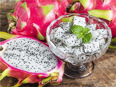 红心火龙果比白心火龙果营养价值高吗