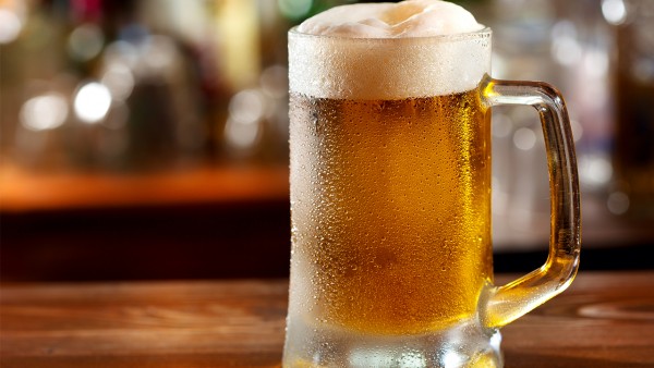 喝啤酒也能影响生育力