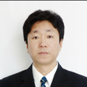 成立民