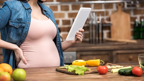 孕期出现便秘的症状应该吃什么