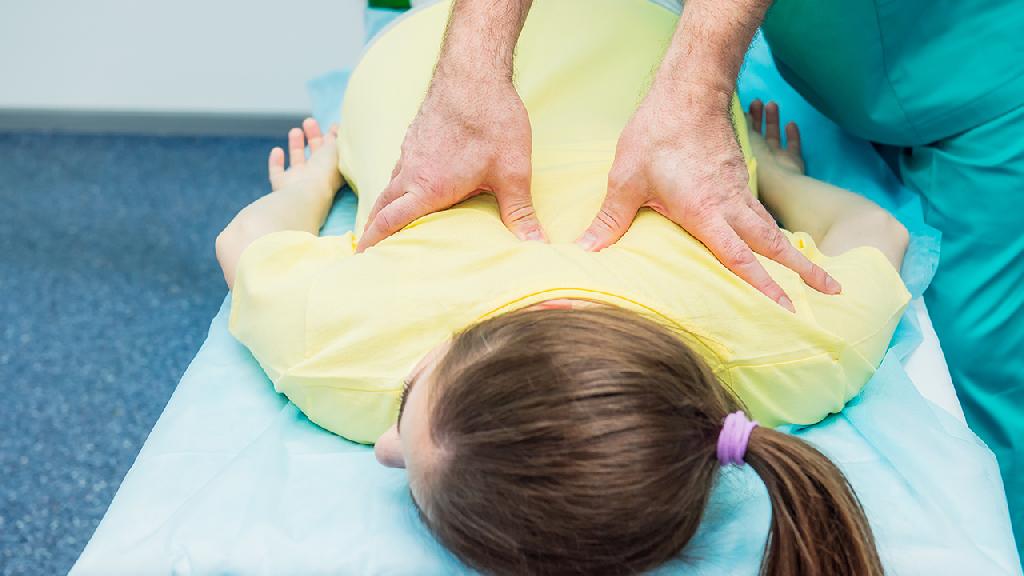 患有中风后遗症要做好锻炼