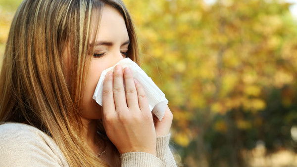 什么是生活中常会出现的鼻炎的症状