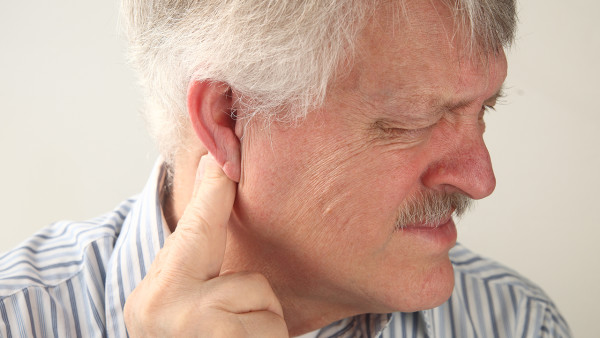 中耳炎症状是什么