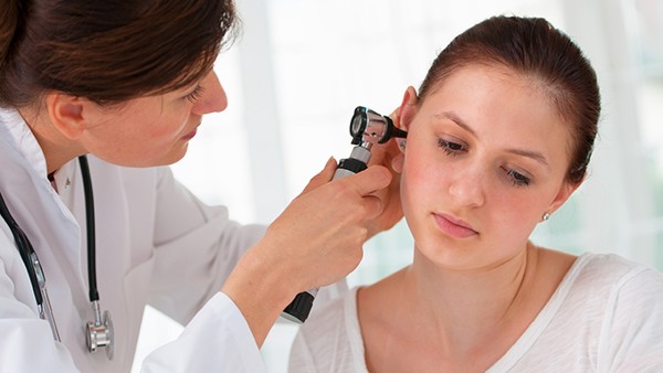 如何鉴别诊断不同中耳炎