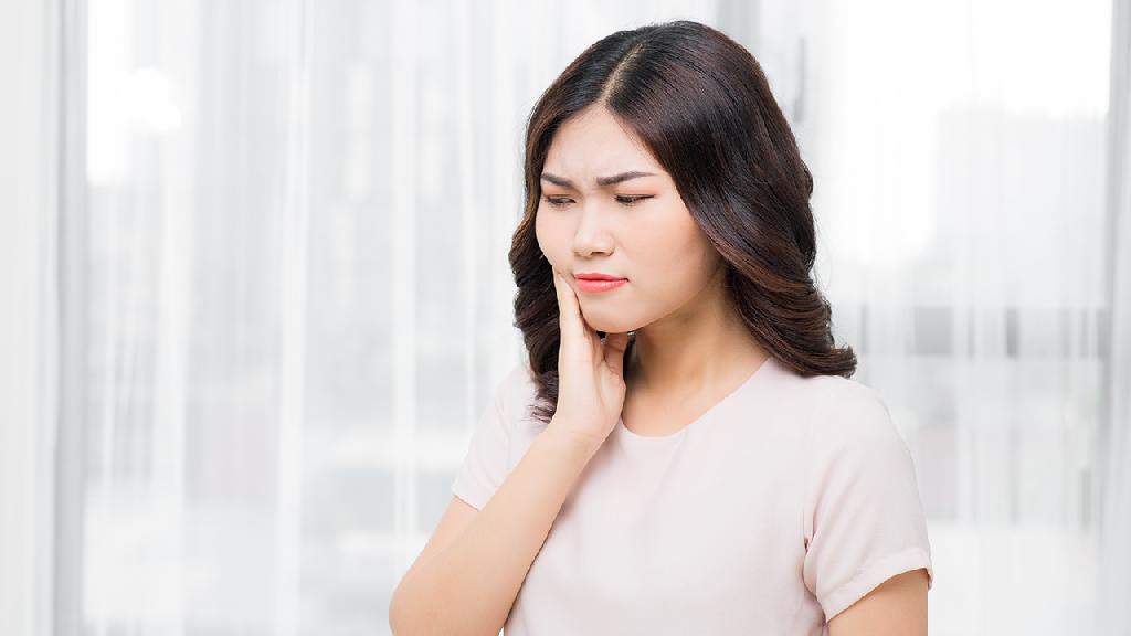 智齿冠周炎的症状是什么