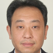 李靖华