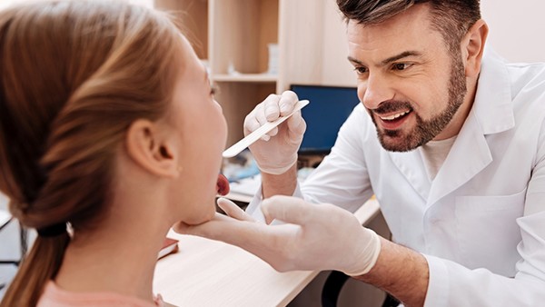 牙龈萎缩临床表现是什么