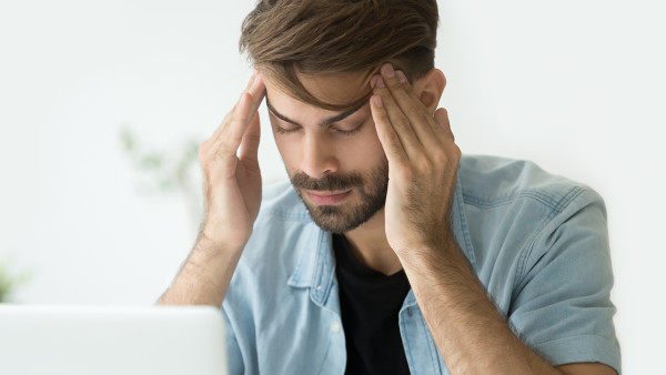 哪些方法可以预防偏头痛发作呢