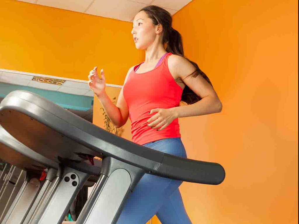 锻炼和饮食多长时间能练出小翘臀