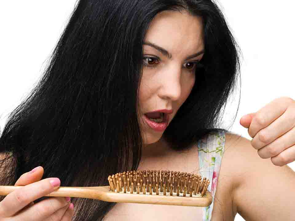 女性脱发的原因 几种治疗脱发的食疗要知道