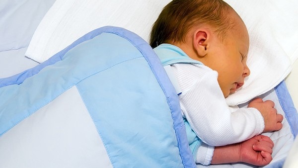 新生儿黄疸应该如何护理？