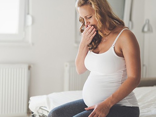 女性不孕，5大症状是祸根，常吃3种食物可促进排卵
