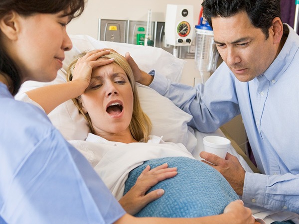 孕妇分娩有多痛苦？看了产程三步曲，你会更心疼她