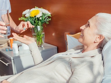 老年人的保健养生要注意哪些事项？  老年人的饮食保健怎么做？
