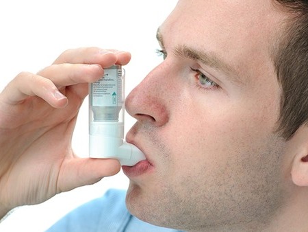 慢阻肺与支气管哮喘有何区别？  支气管哮喘怎么治疗？
