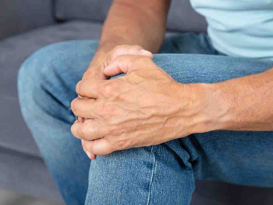 膝盖疼的治疗方法 这7个小妙招教你缓解膝盖疼