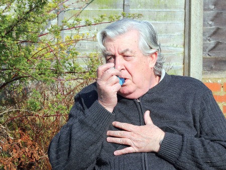 进入秋冬季哮喘高发，如何防范？