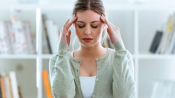 头痛想吐是什么原因导致的 头痛想吐的病因都有哪些
