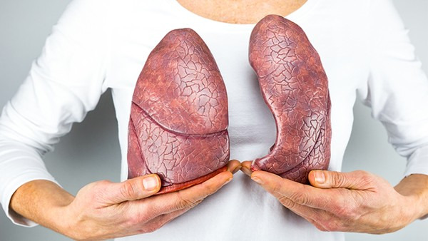 肺炎的症状有哪些，肺炎的治疗方法有哪些？