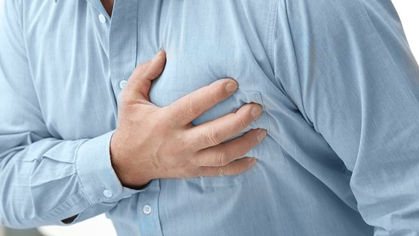 胸痛的病因有哪些 导致胸痛的3个原因