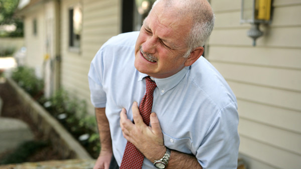 心肌梗死做心电图能看出来吗 心肌梗死的常见症状都有哪些