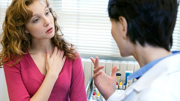 甲状腺病变是什么因素导致的 甲状腺病变会出现哪些症状