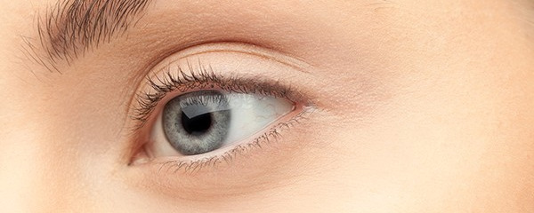 眼角有脂肪粒怎么办才好 眼角脂肪粒如何消除