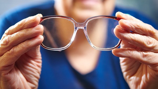 近视了怎样恢复视力 近视眼的治疗方法都有哪些