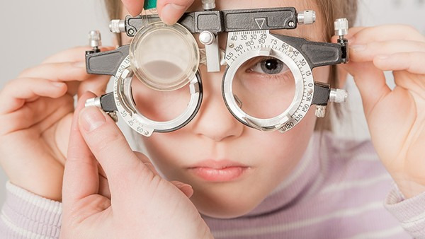 视力42是多少度 可通过3种方法治疗视力42