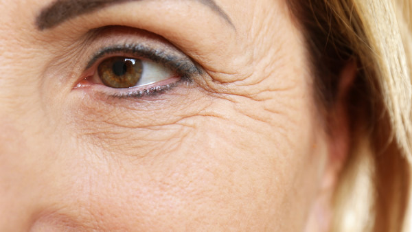 眼睛黄斑异常与6个致盲眼病息息相关 想要保护黄斑这4件事要做到位