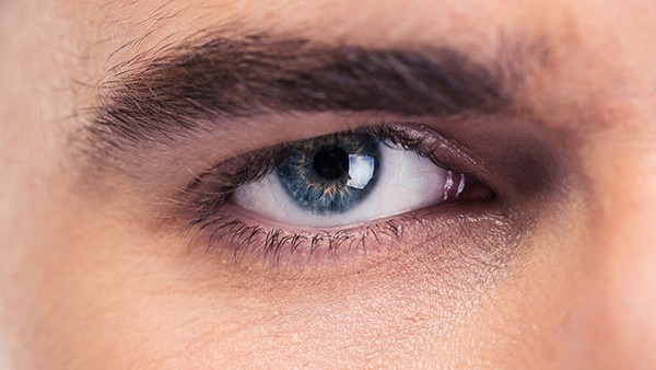 视网膜脱离的症状都有哪些 视网膜脱离的预防方法都有哪些