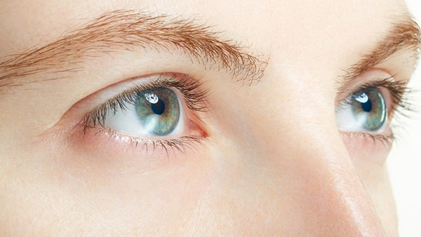 眼睛黄斑异常与6个致盲眼病息息相关 想要保护黄斑这4件事要做到位