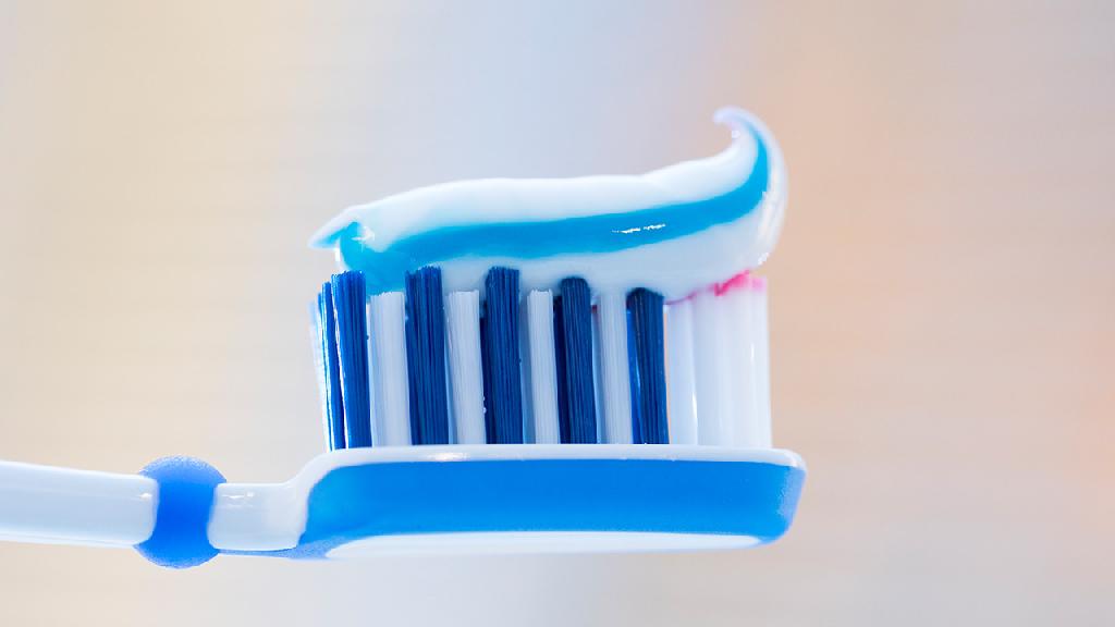 牙周炎用什么牙膏好?刷牙不少于3分钟