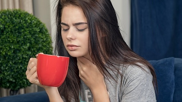 嗓子疼吃什么水果比較好 嗓子疼的飲食禁忌都有哪些