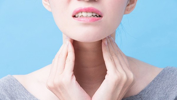 怎么样看喉癌和咽炎？对症治疗