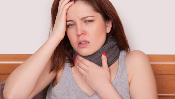 咽喉炎有哪些症状 咽喉炎常见的5个临床表现分别是什么