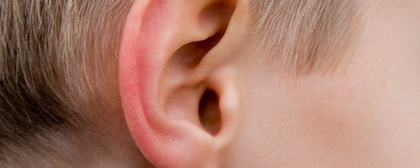 耳下有硬块是怎么回事 耳下有硬块怎么治疗