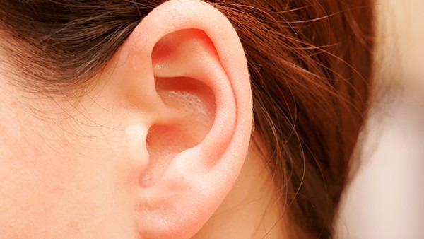 中耳炎听力下降的原因是什么？病情严重时