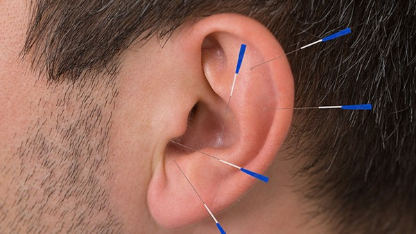 中耳炎用药需要注意什么 中耳炎如何展开治疗