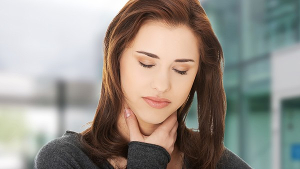 慢性咽炎有哪些危害 慢性咽炎的症状都有什么