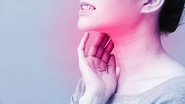喉咙一边疼是什么情况 喉咙一边疼常见的4个病因是什么