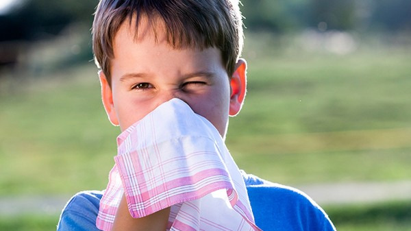 小孩过敏性鼻炎会自愈吗 小孩过敏性鼻炎注意事项