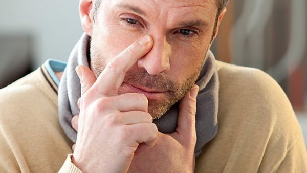 总流鼻血是什么原因 导致鼻子经常出血的4个病因分别是什么