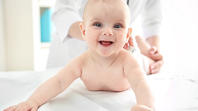 先心病婴儿的症状有患儿的发育迟缓，还会出现水肿的表现