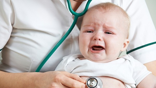 宝宝有先天性心脏病时尽量接受保守观察治疗