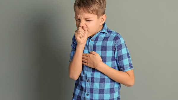 小孩一直咳嗽不停怎么办 小孩一直咳嗽不停要如何进行治疗