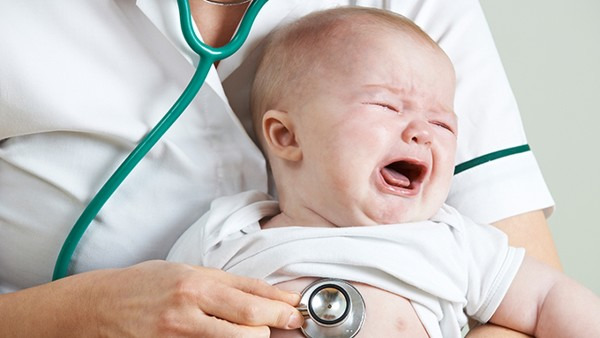 新生儿干咳是怎么回事 能够诱发新生儿干咳病因都有哪些
