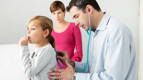 孩子老是反复咳嗽是怎么回事 孩子老是反复咳嗽的病因是什么
